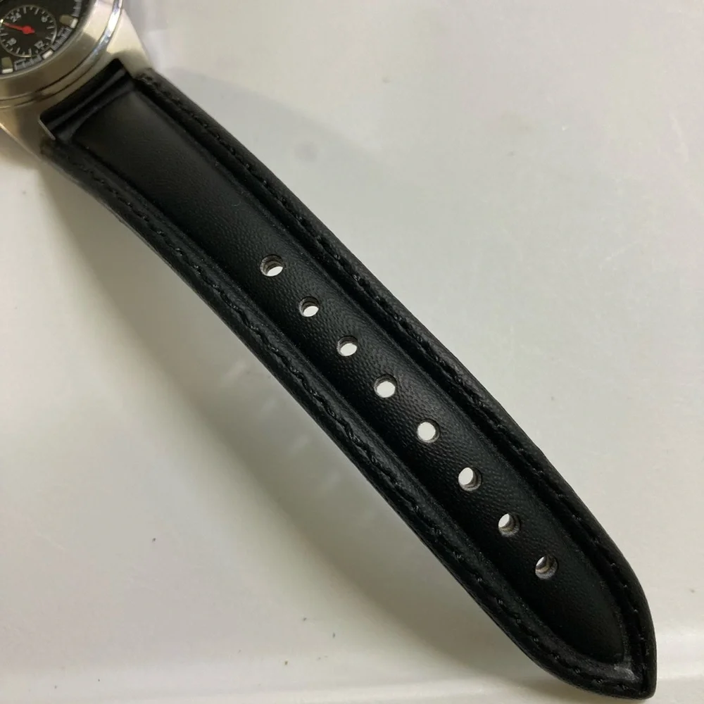 Casio edifice watch, black & silver dial, red accents, working battery, EF308 - Picture 4 of 13